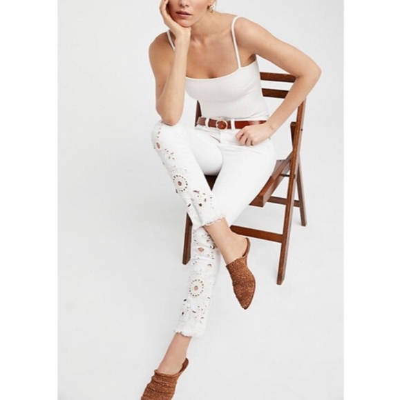 Free People Denim - Free People Cutwork Cigarette Leg Jeans High Rise Floral Embroidery Ivory 27 NWT
